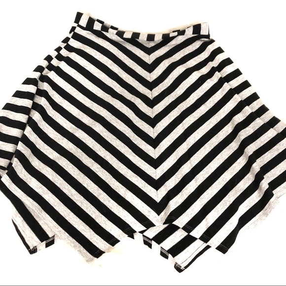 5/$25 Xhilaration Jagged Hem Striped Midi Skirt Black and Gray Size Small - Picture 3 of 4